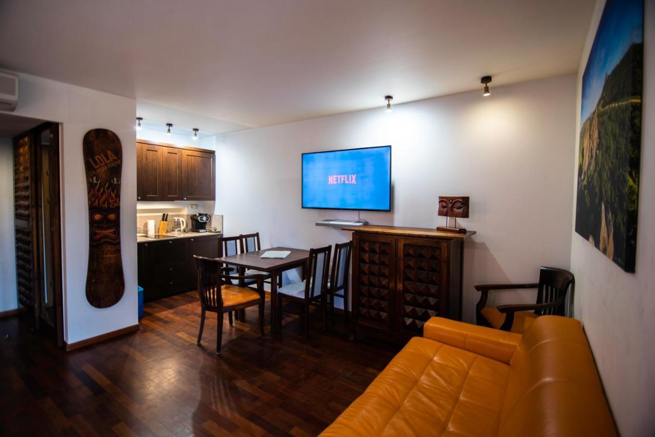 Apartamenty Lola 斯克拉斯卡波伦巴 外观 照片