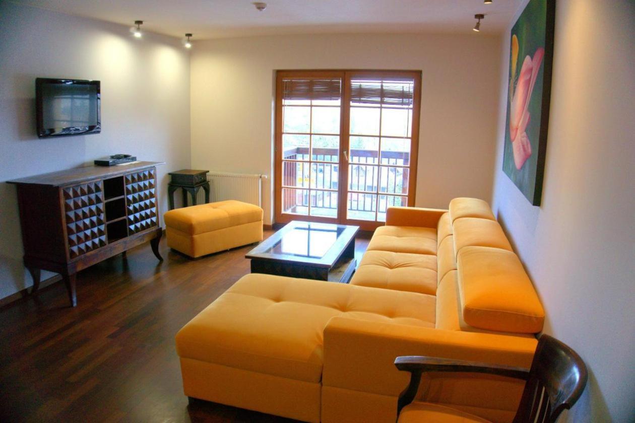 Apartamenty Lola 斯克拉斯卡波伦巴 外观 照片