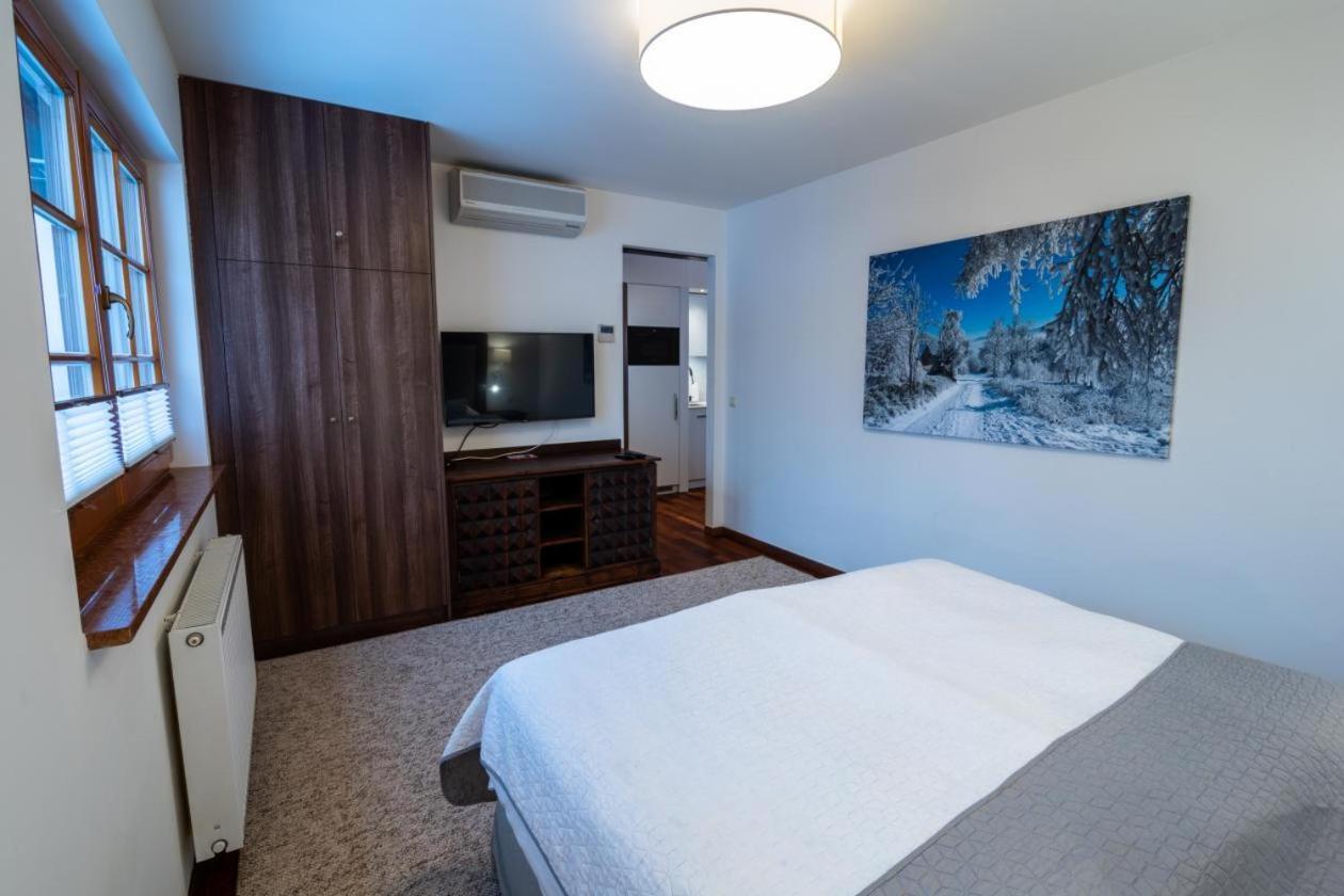 Apartamenty Lola 斯克拉斯卡波伦巴 外观 照片