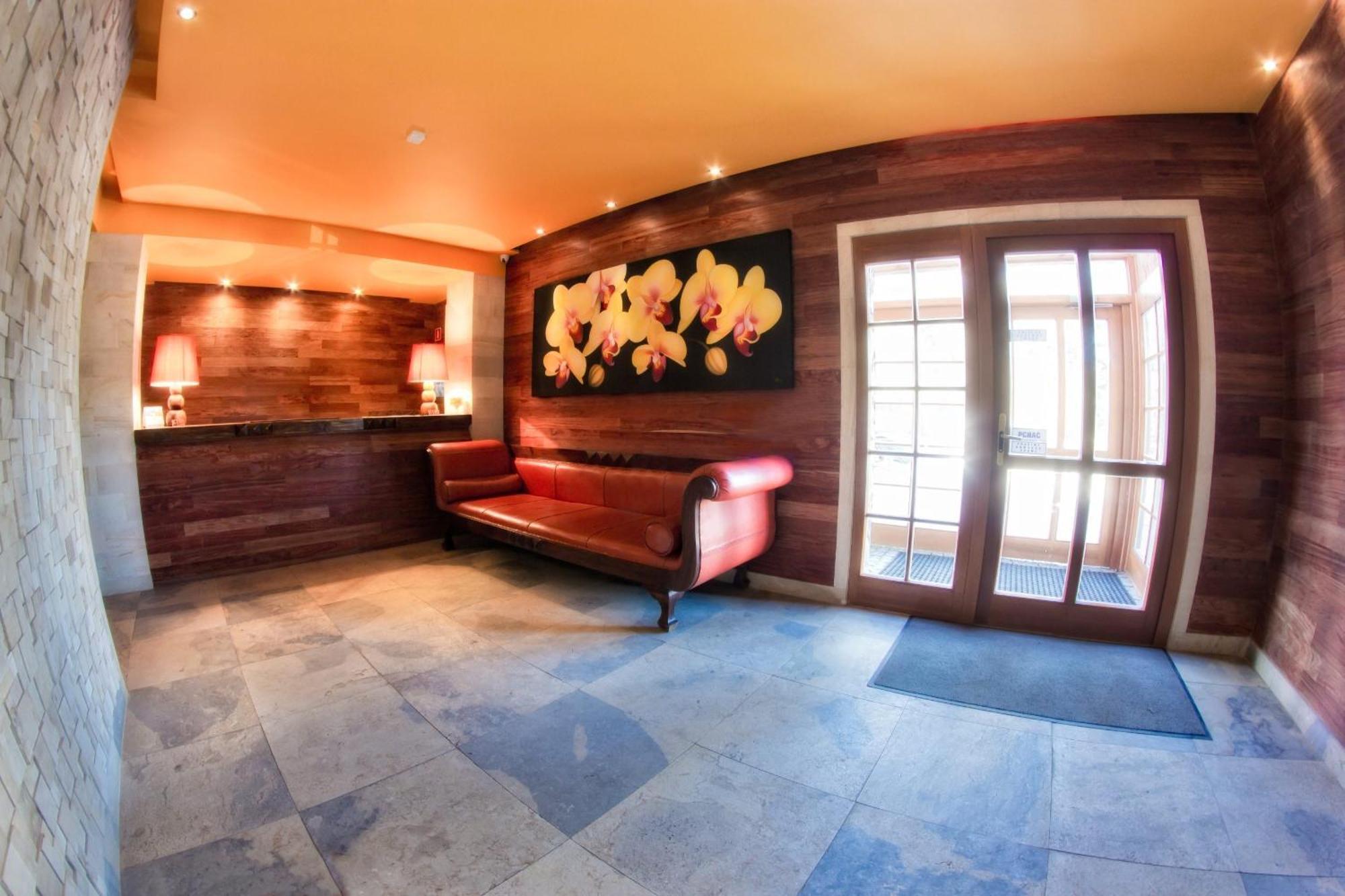 Apartamenty Lola 斯克拉斯卡波伦巴 外观 照片