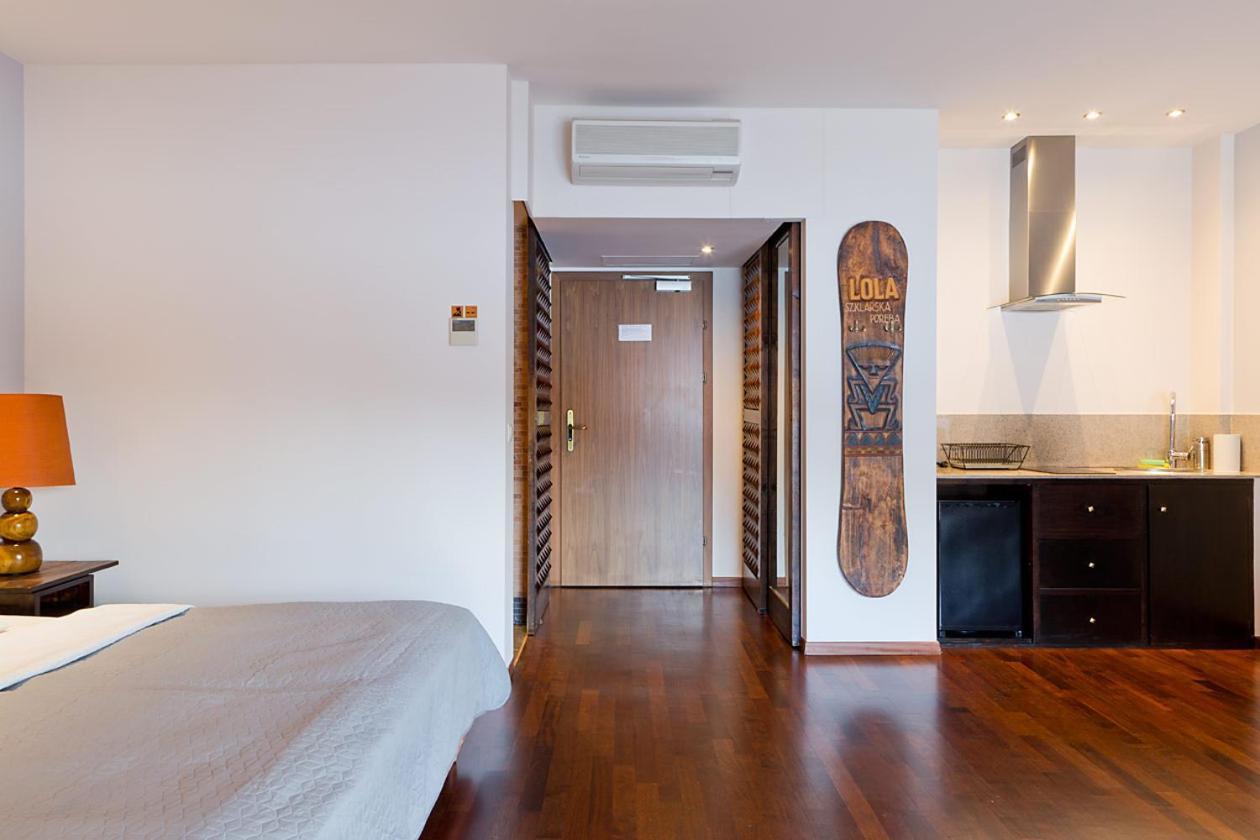 Apartamenty Lola 斯克拉斯卡波伦巴 外观 照片